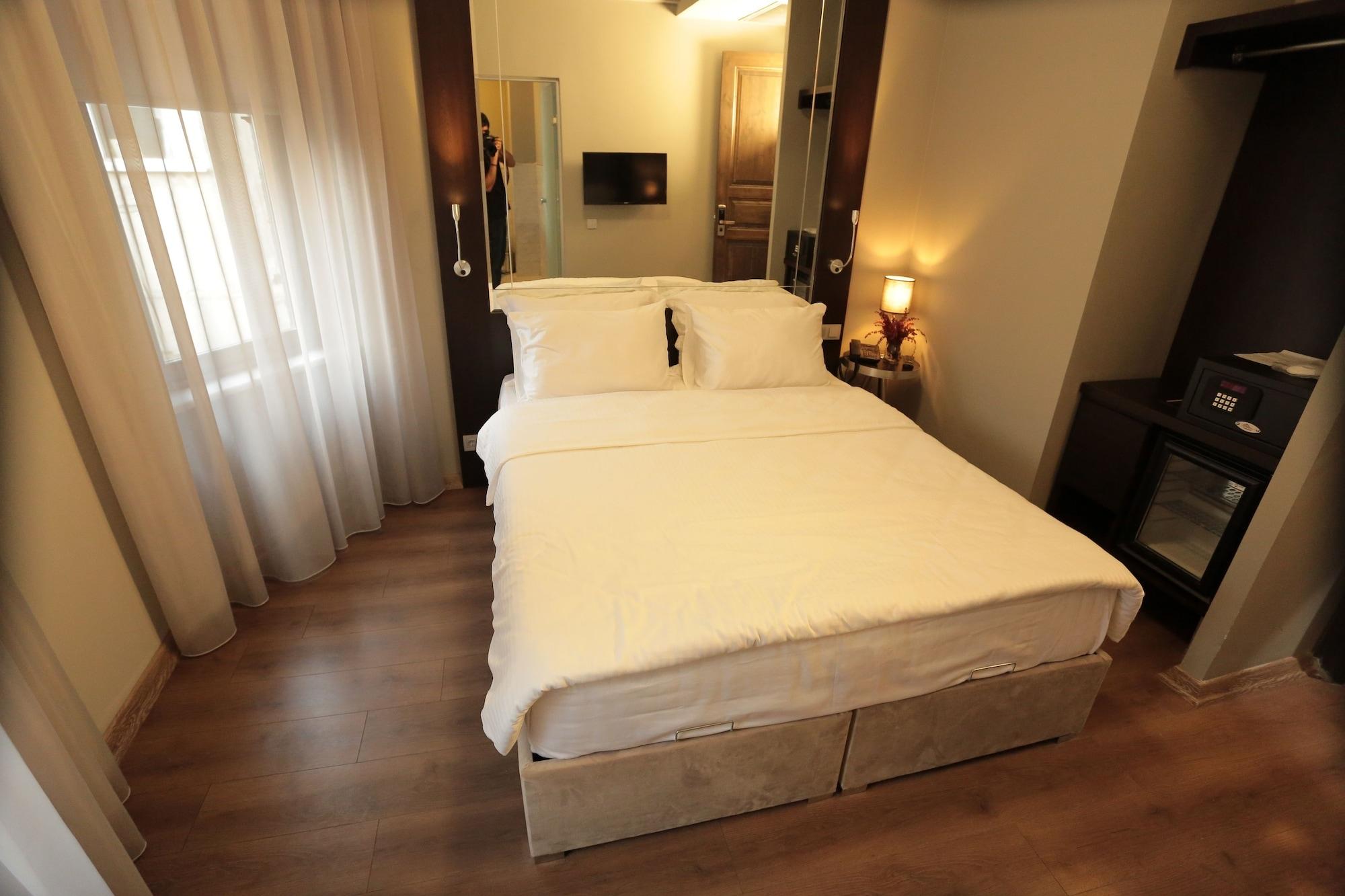 Ferman Pera Hotel Istanbul Eksteriør billede