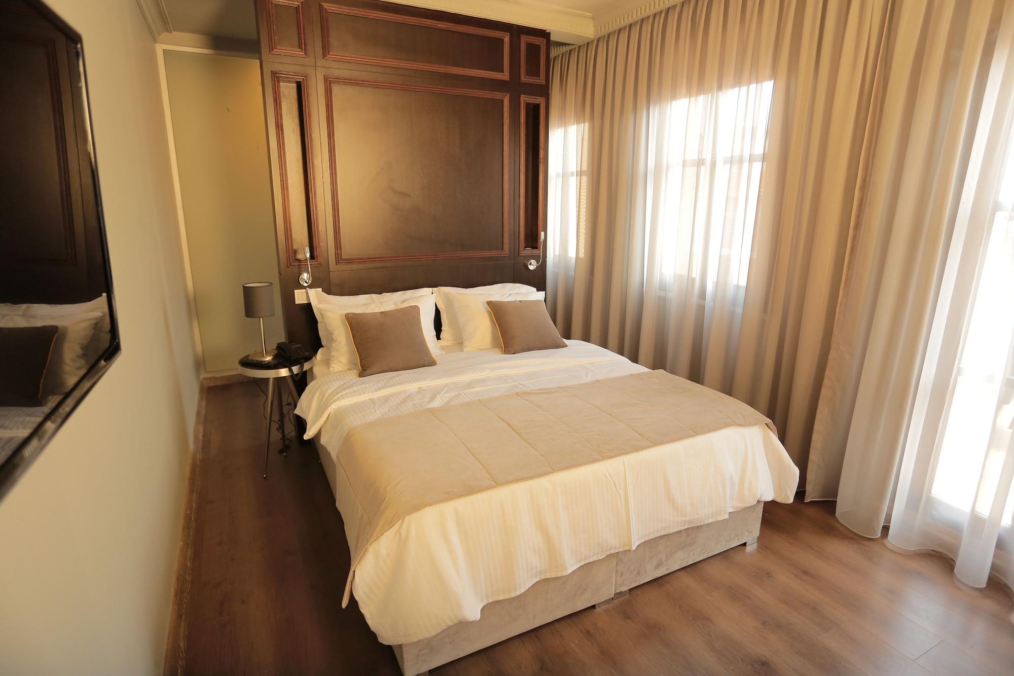 Ferman Pera Hotel Istanbul Eksteriør billede